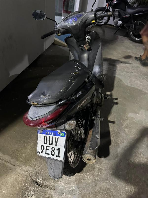 Polícia prende suspeito de homicídio no povoado Alto da Bandeira, em Serrinha 