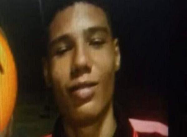Entregador de Água Mineral é morto a tiros na cidade de Madre de Deus 