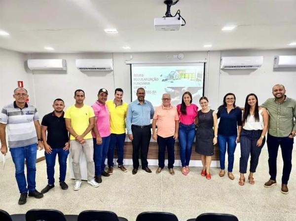 Prefeitura firma convênio para implantar o Reurb em Sátiro Dias