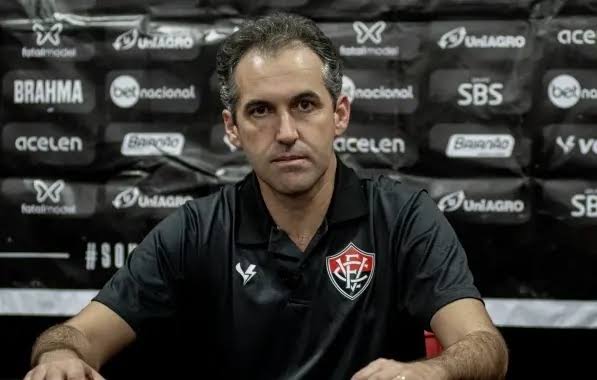 Vitória vence o Bahia de virada e sai na frente da decisão do Campeonato Baiano 
